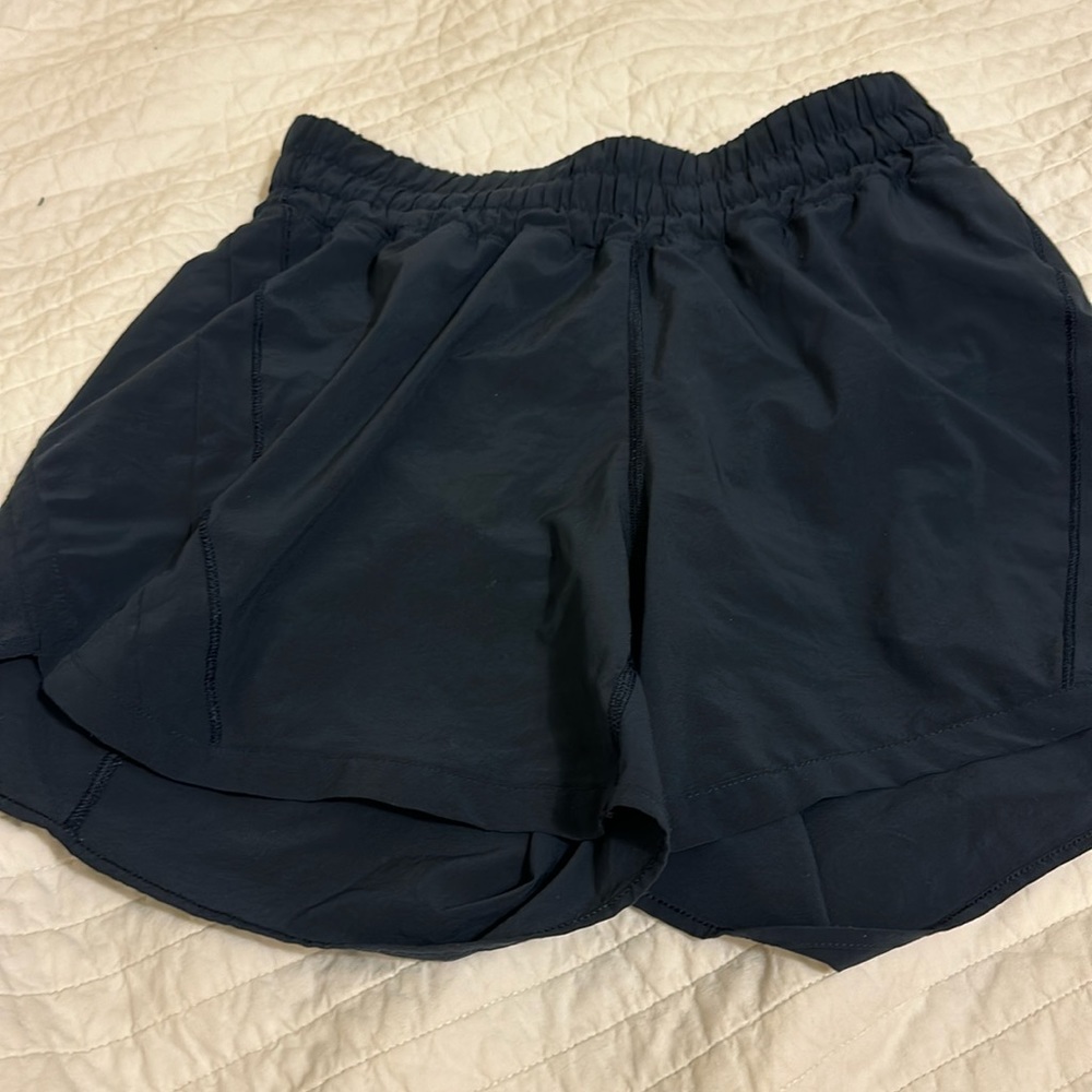 Lululemon track that shorts. EUC